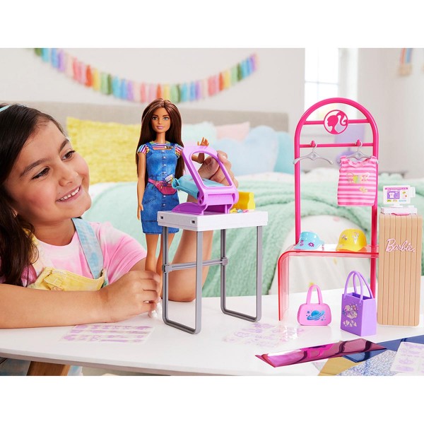 Barbie Make and Sell Boutique Playset, Doll and Accessories